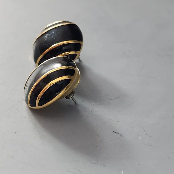 Monet Gold Black Stripe Earrings Enamel Post Pierced Ears VTG Costume Jewelry - Picture 3 of 8